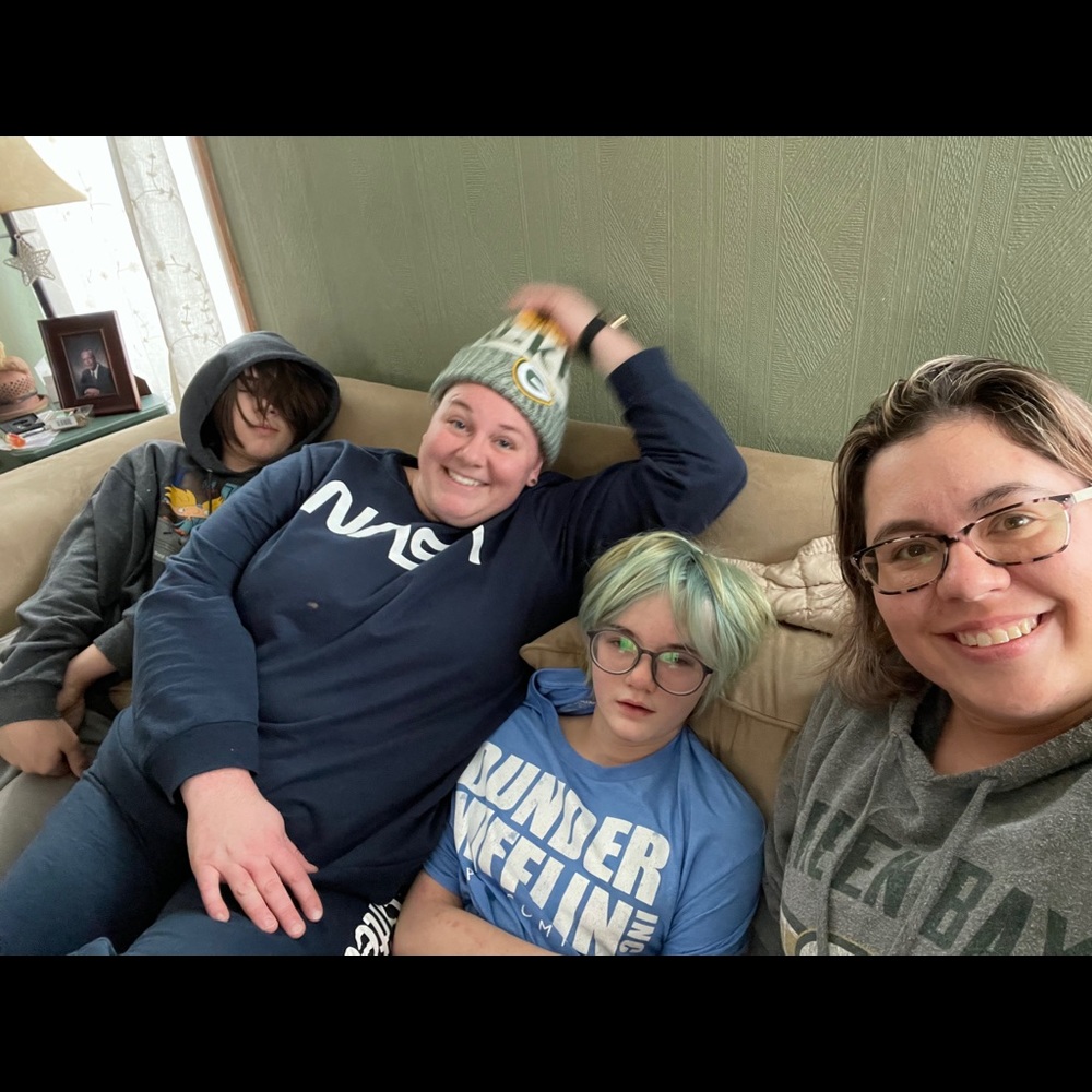 Meet your Posher, Lacey